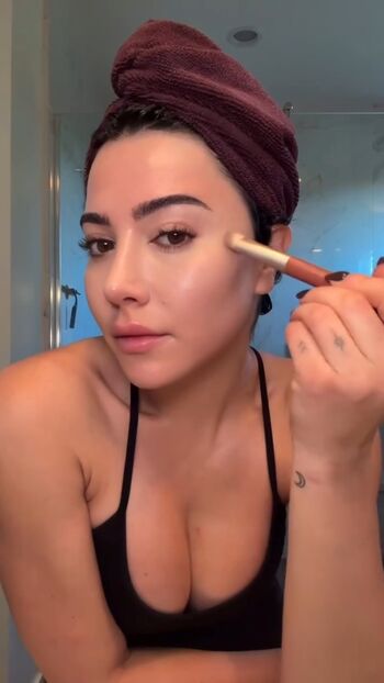 Full leaked Sara hesri private photo