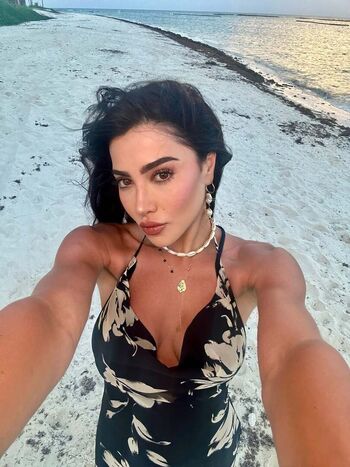 Full leaked Sara hesri private photo
