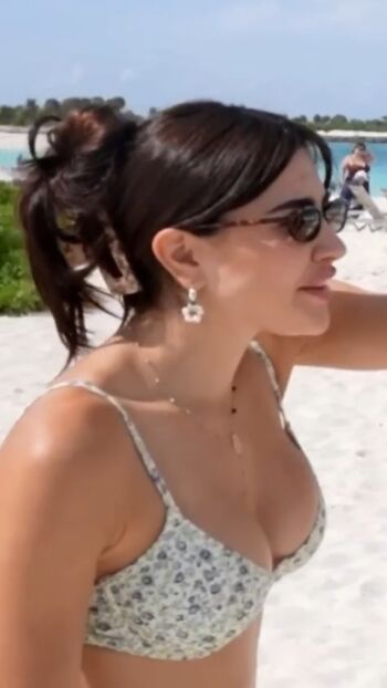 Full leaked Sara hesri private photo