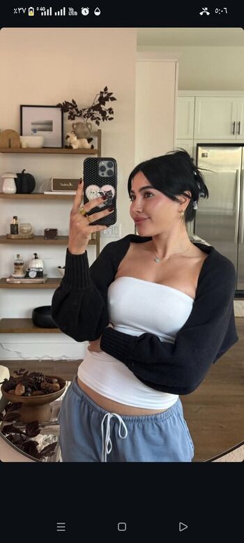 Full leaked Sara hesri private photo