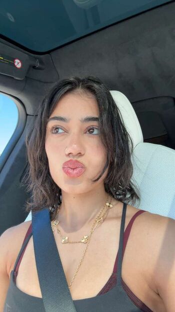 Full leaked Sara saffari private photo