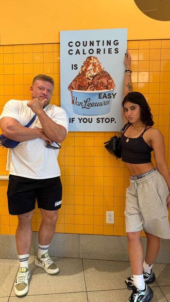 Full leaked Sara saffari private photo