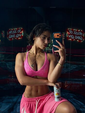 Full leaked Sara saffari page private photo