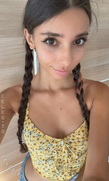 Full leaked Sara wolf private onlyfans photo