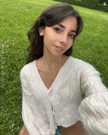 Full leaked Sara wolf private photo