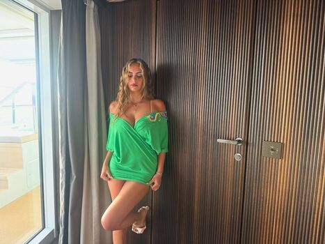 Full leaked Sarabella harris page private photo
