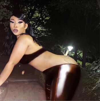 Full leaked Saracoinsxxx private onlyfans photo