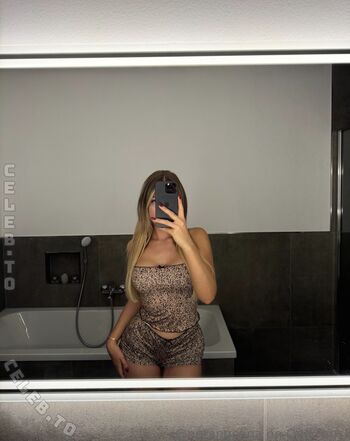 Full leaked Sarah angelina private onlyfans photo