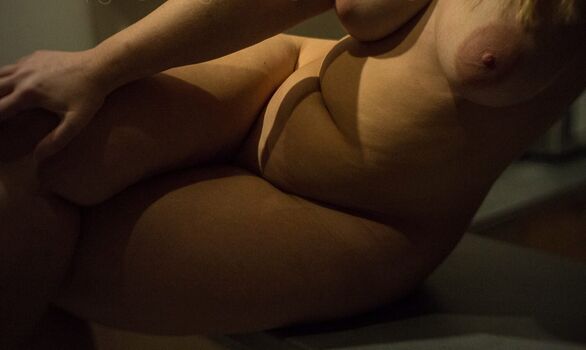 Full leaked Sarah big butt private photo