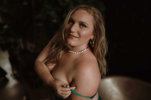 Full leaked Sarah gold private photo