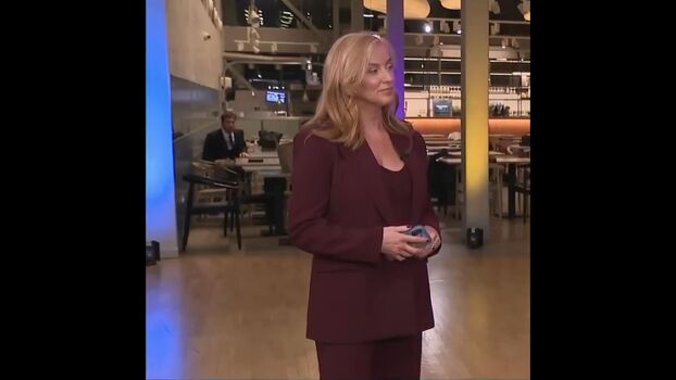 Sarah-Jane Mee