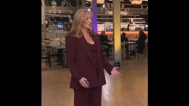Sarah-Jane Mee