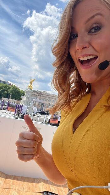 Full leaked Sarah jane mee private photo