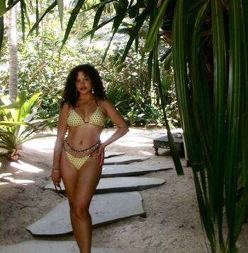 Full leaked Sarah jeffery private onlyfans photo