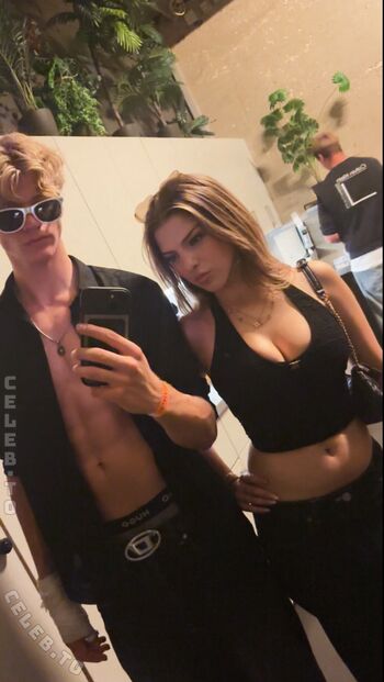 Full leaked Sarah lorema private photo