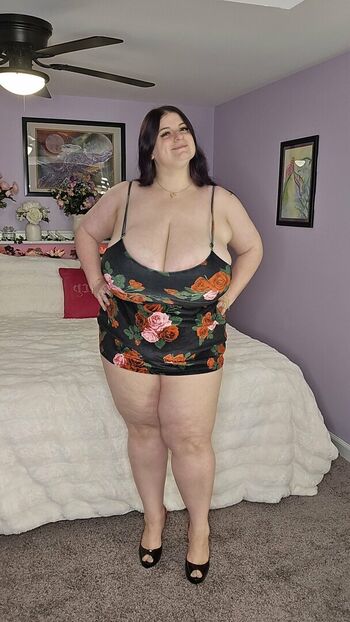 Full leaked Sarah rae private onlyfans photo