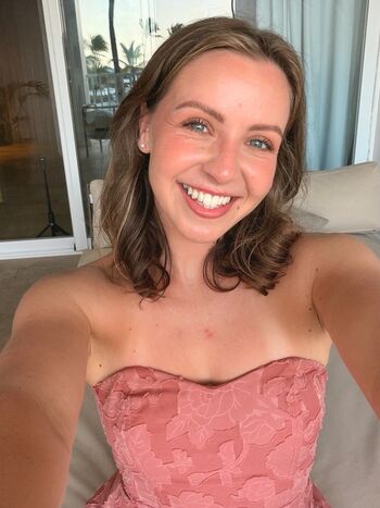 Full leaked Sarah senecal page private photo
