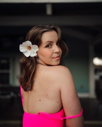 Full leaked Sarah senecal private photo