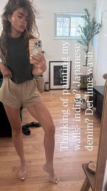 Full leaked Sarah shahi private photo