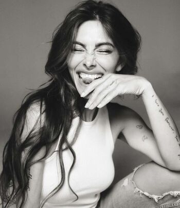 Full leaked Sarah shahi private photo
