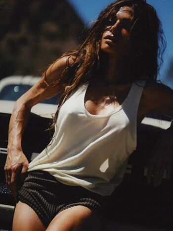 Full leaked Sarah shahi private photo