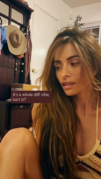 Full leaked Sarah shahi private photo