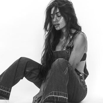 Full leaked Sarah shahi private photo