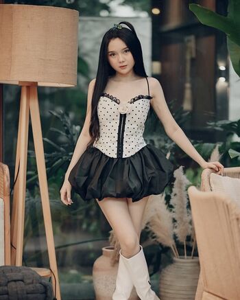 Full leaked Sarah viloid page private onlyfans photo