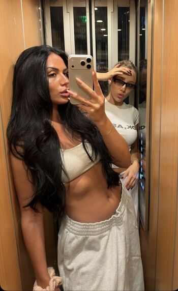 Full leaked Sarah wahala private photo