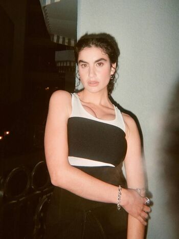 Full leaked Sarah yarkin page private onlyfans photo