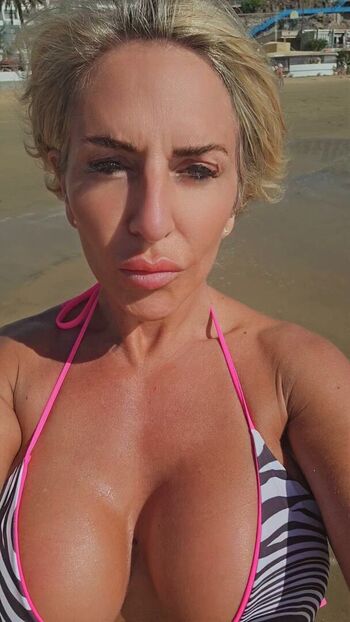 Full leaked Sarahh b private onlyfans photo