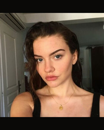 Full leaked Sarahhbl page private onlyfans photo