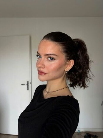 Full leaked Sarahhbl private onlyfans photo