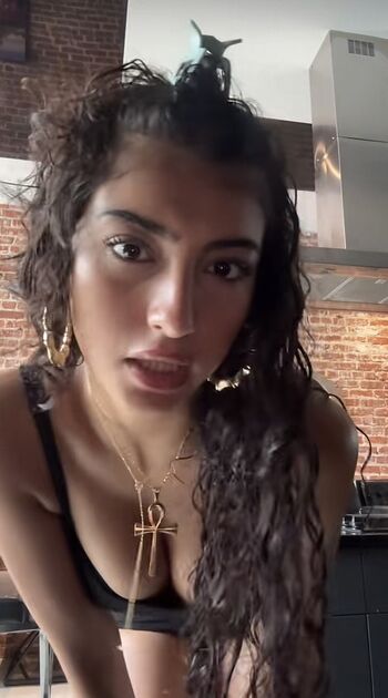 Full leaked Sarahli hj private photo