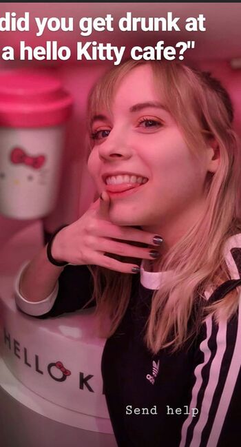 Full leaked Sarahpodz page private onlyfans photo