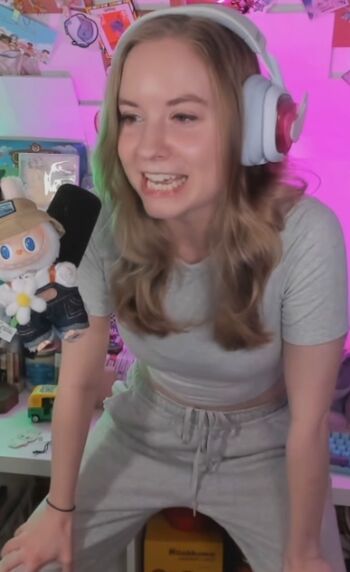 Full leaked Sarahpodz private onlyfans photo