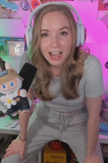 Full leaked Sarahpodz private onlyfans photo