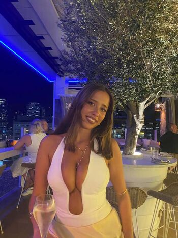 Full leaked Sarahsttanley private photo