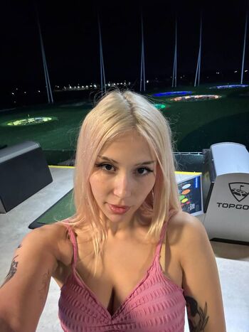 Full leaked Sarahtonin page private onlyfans photo