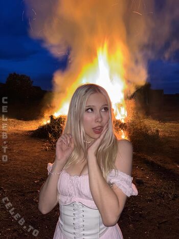 Full leaked Sarahtoninx private photo