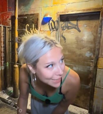 Full leaked Sarahtoninx private photo