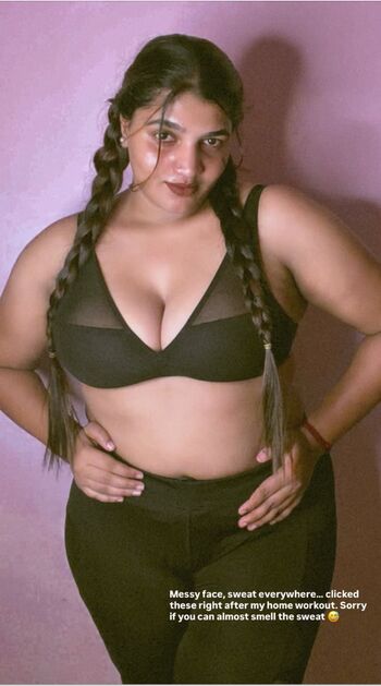 Full leaked Saranya santhosh page private onlyfans photo