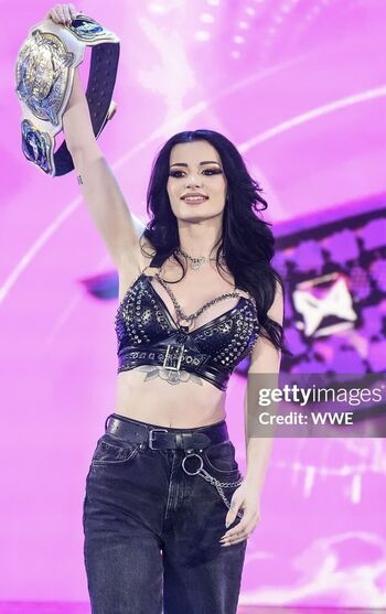 Full leaked Saraya bevis private photo