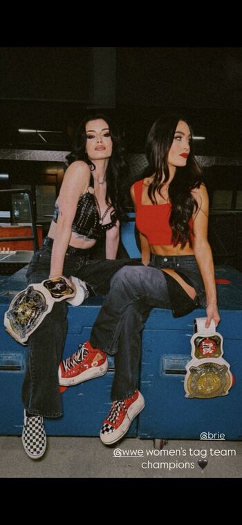 Full leaked Saraya bevis private photo