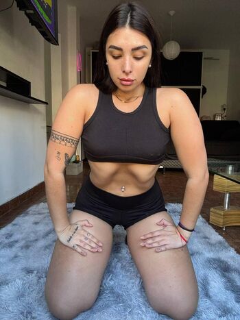 Full leaked Sarayvegas private photo