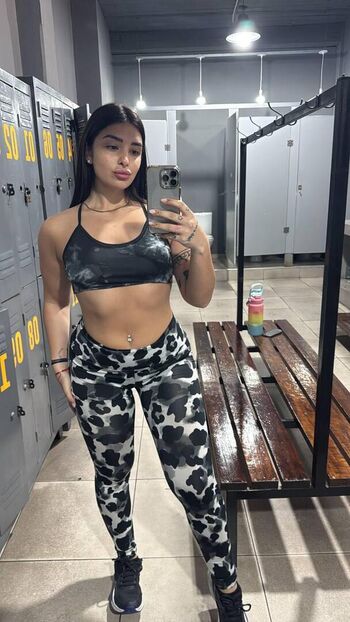 Full leaked Sarayvegas private photo