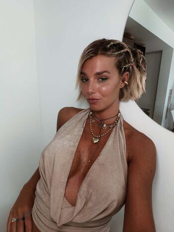 Full leaked Sariskleit private photo