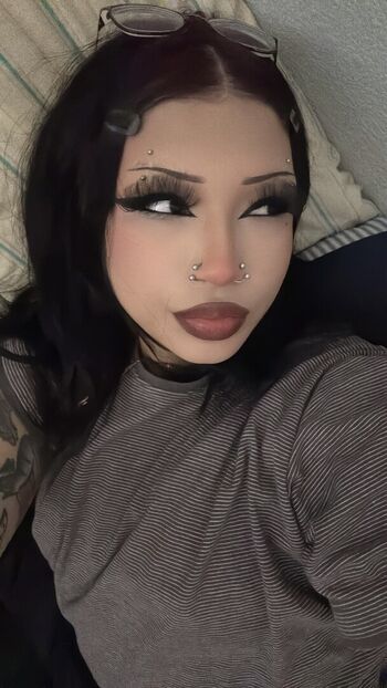 Full leaked Sarynthia private onlyfans photo