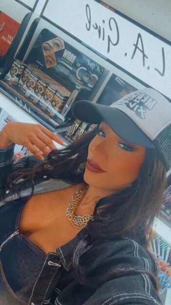 Full leaked Sasha banks page private photo