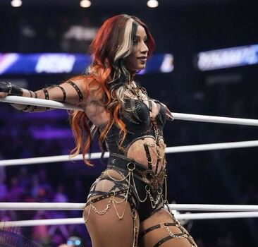 Full leaked Sasha banks private photo